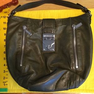 Used Michael Kors hunter green purse 👛